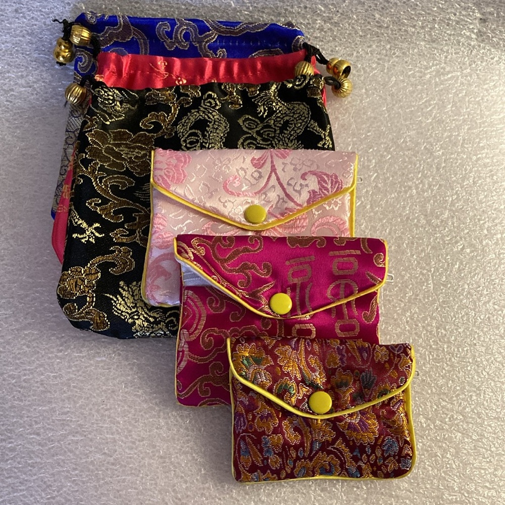 NWOT - Assortment of (6) Oriental Drawstring & Zippered Jewellery Gift Pouches